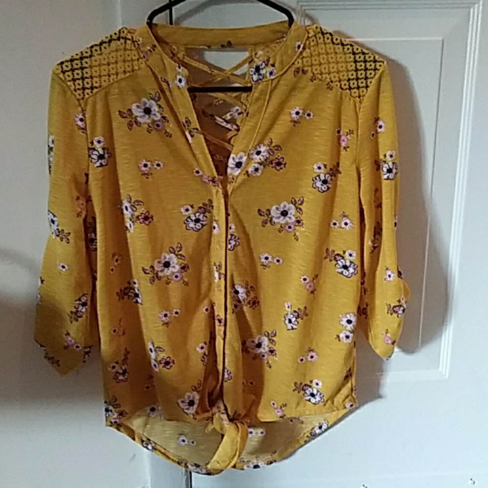 Super cute summer shirt